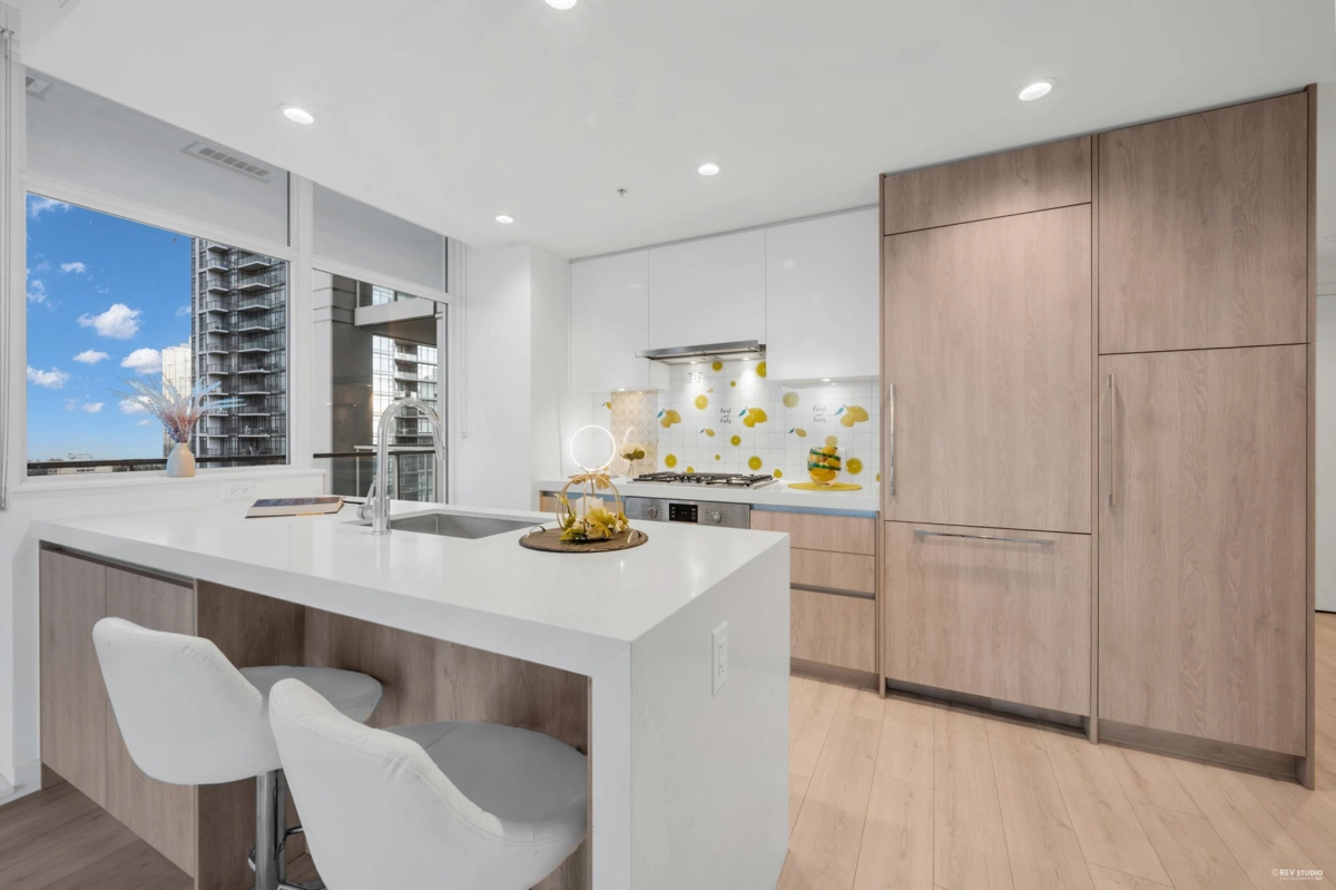 Kitchen Photo of 2307 6080 Mckay Avenue, Burnaby, BC