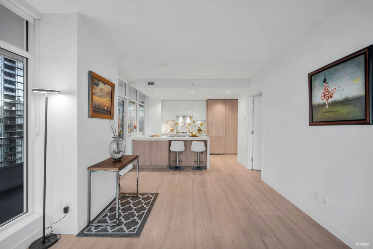 Walk-In Closet Photo of 2307 6080 Mckay Avenue, Burnaby, BC