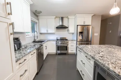 1140 Yarmouth Street, Port Coquitlam, BC, Port coquitlam — Single Family Residence for sale