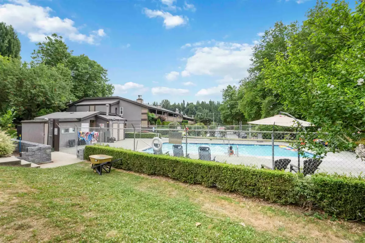 Backyard Photo of 1121 34909 Old Yale Road, Abbotsford, BC