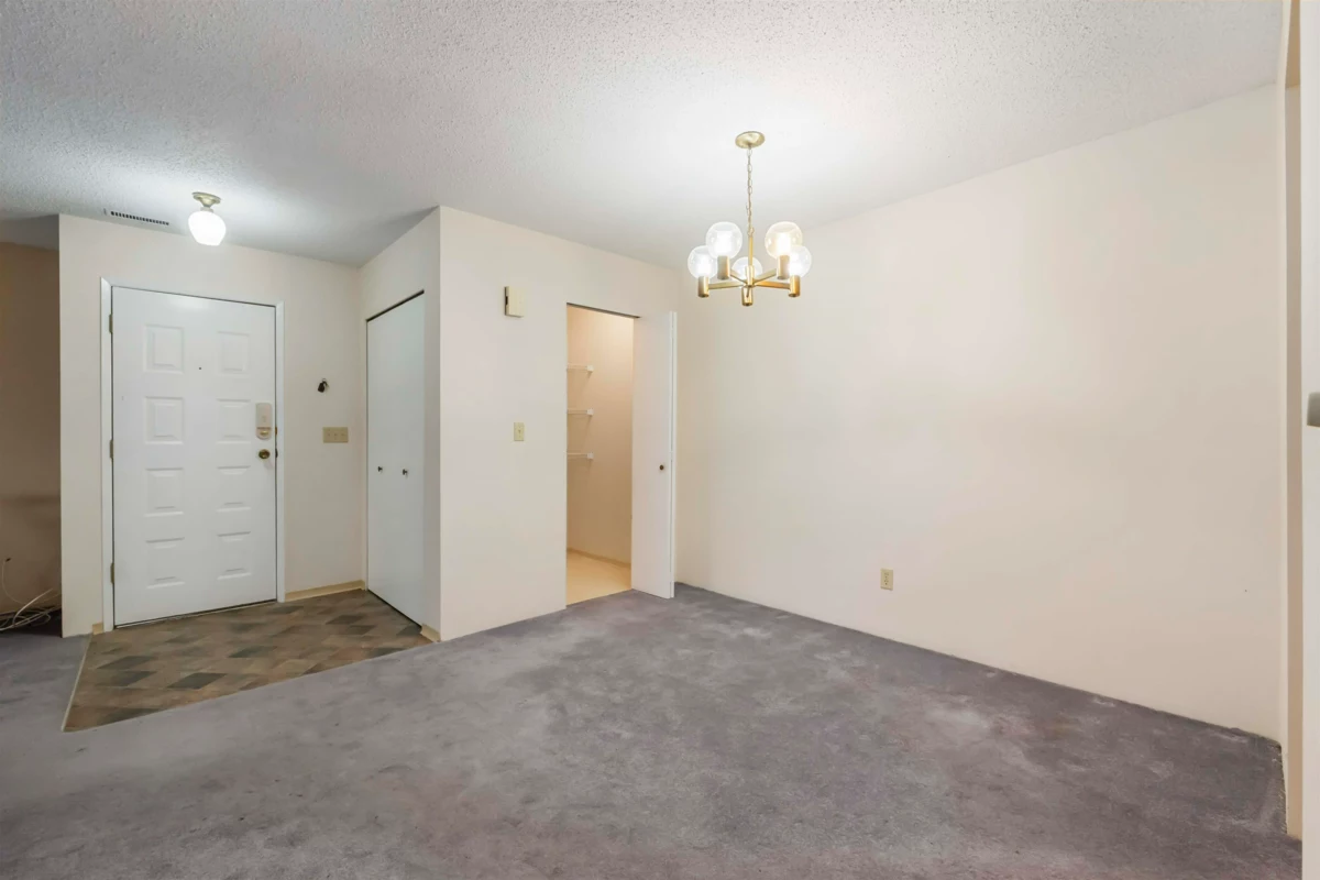 Guest Bathroom Photo of 1121 34909 Old Yale Road, Abbotsford, BC