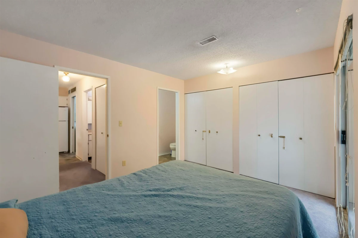 Laundry Room Photo of 1121 34909 Old Yale Road, Abbotsford, BC