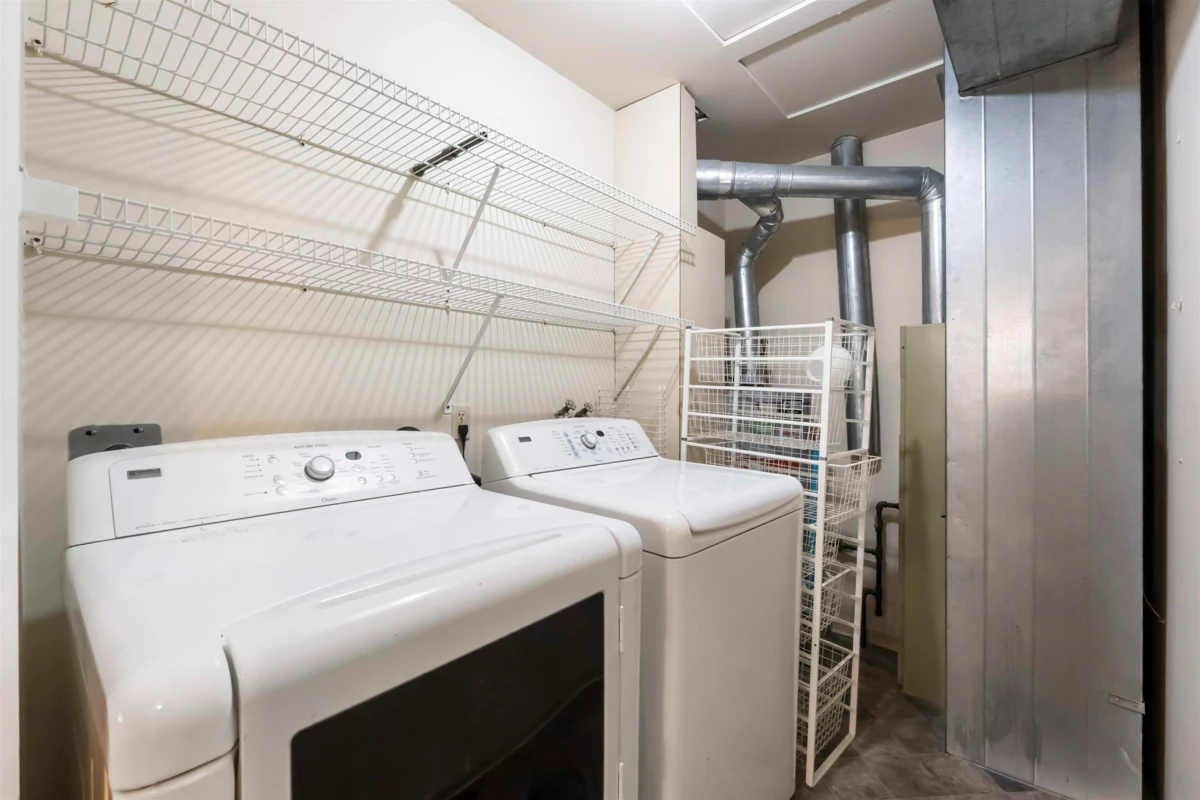 Powder Room Photo of 1121 34909 Old Yale Road, Abbotsford, BC