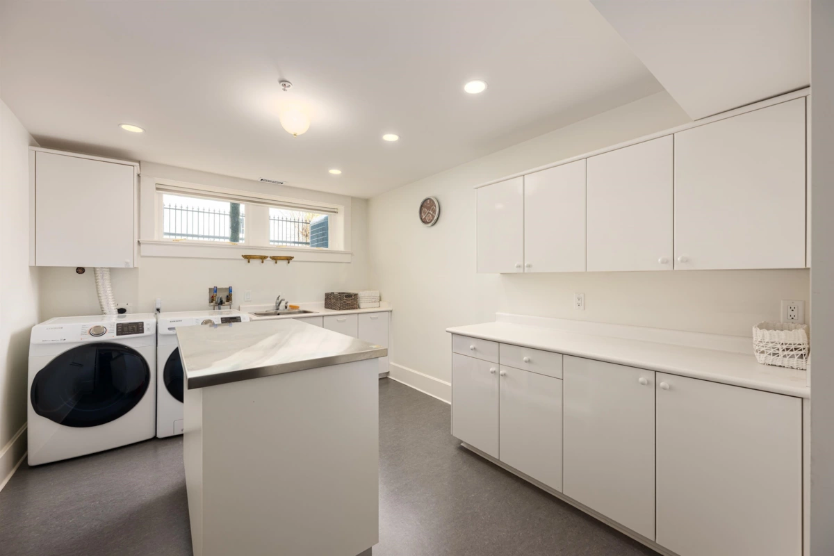 Mudroom Photo of 3835 Selkirk Street, Vancouver, BC