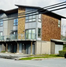 40156 Government Road, Squamish, BC, Squamish — Townhouse for sale