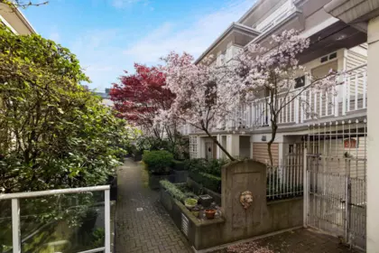 253 2565 W Broadway Avenue, Vancouver, BC, Vancouver — Apartment/Condo for sale