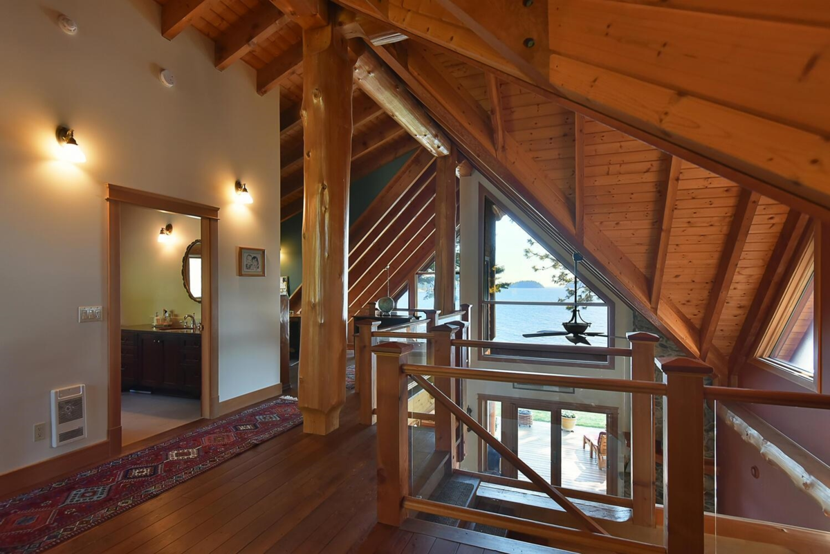 Laundry Room Photo of 667 Franklin Road, Gibsons, BC