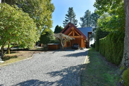 667 Franklin Road, Gibsons, BC, Gibsons — Single Family Residence for sale