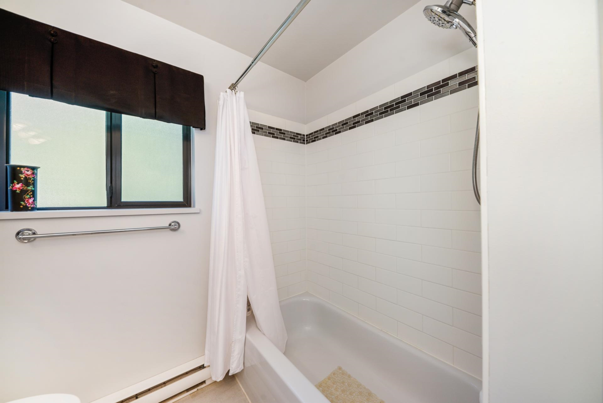 Laundry Room Photo of 242 Spinnaker Drive, Mayne Island, BC