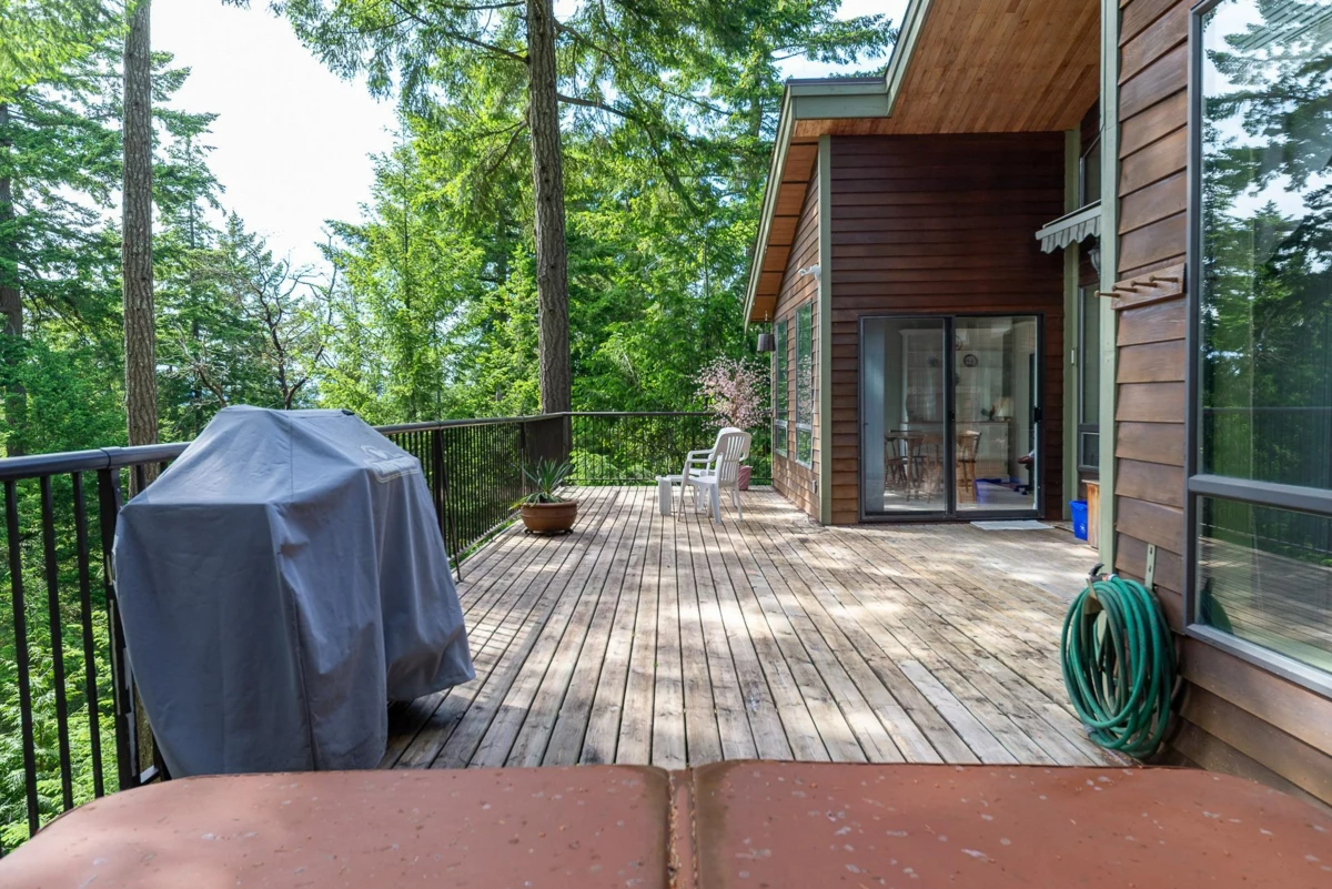 Powder Room Photo of 242 Spinnaker Drive, Mayne Island, BC