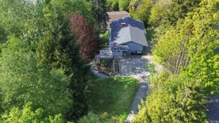 38063 Clarke Drive, Squamish, BC, Squamish — Single Family Residence for sale