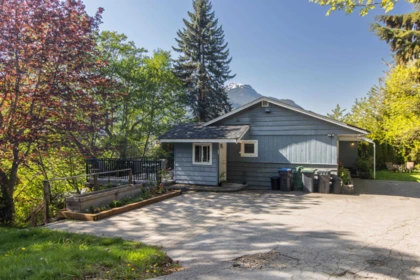 38063 Clarke Drive, Squamish, BC, Squamish — Single Family Residence for sale