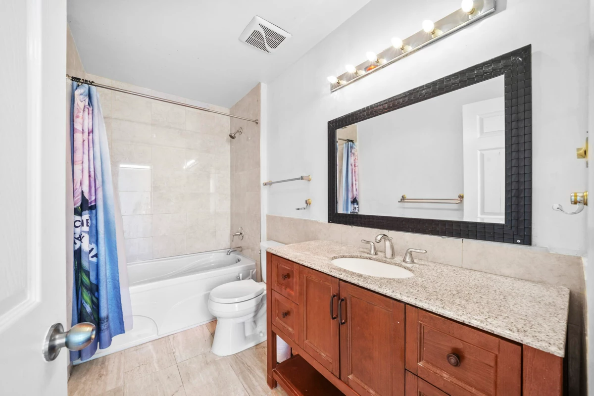 Outdoor Patio Photo of 6 2206 Folkestone Way, West Vancouver, BC