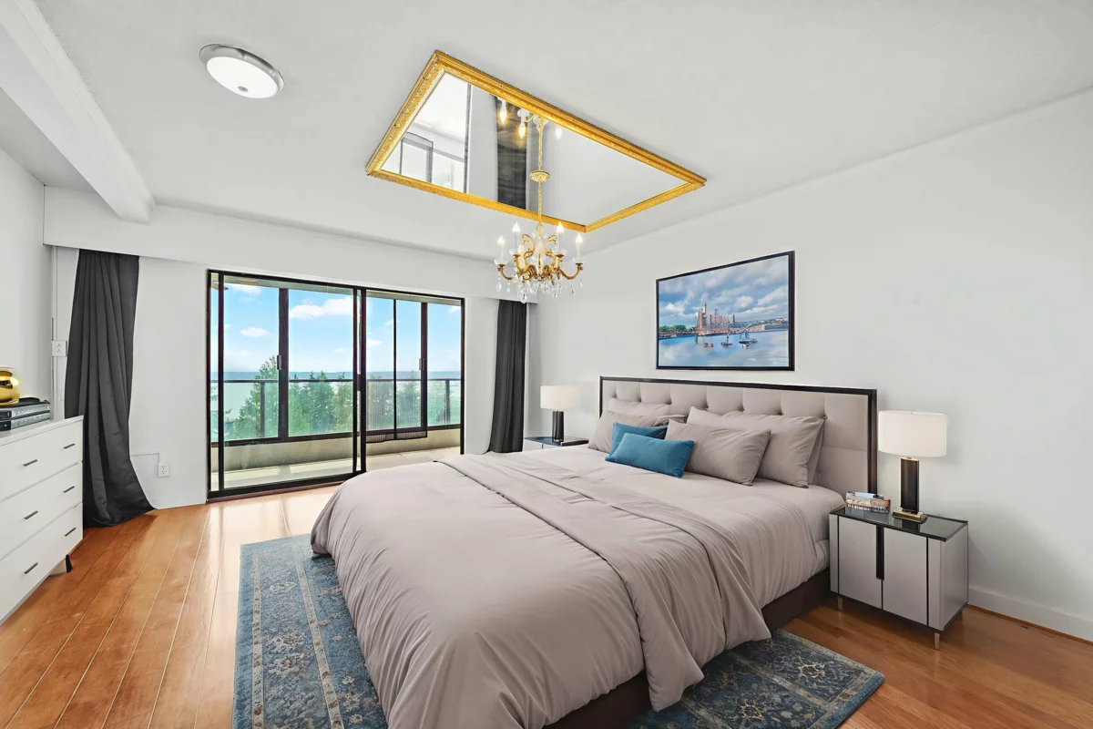 Powder Room Photo of 6 2206 Folkestone Way, West Vancouver, BC