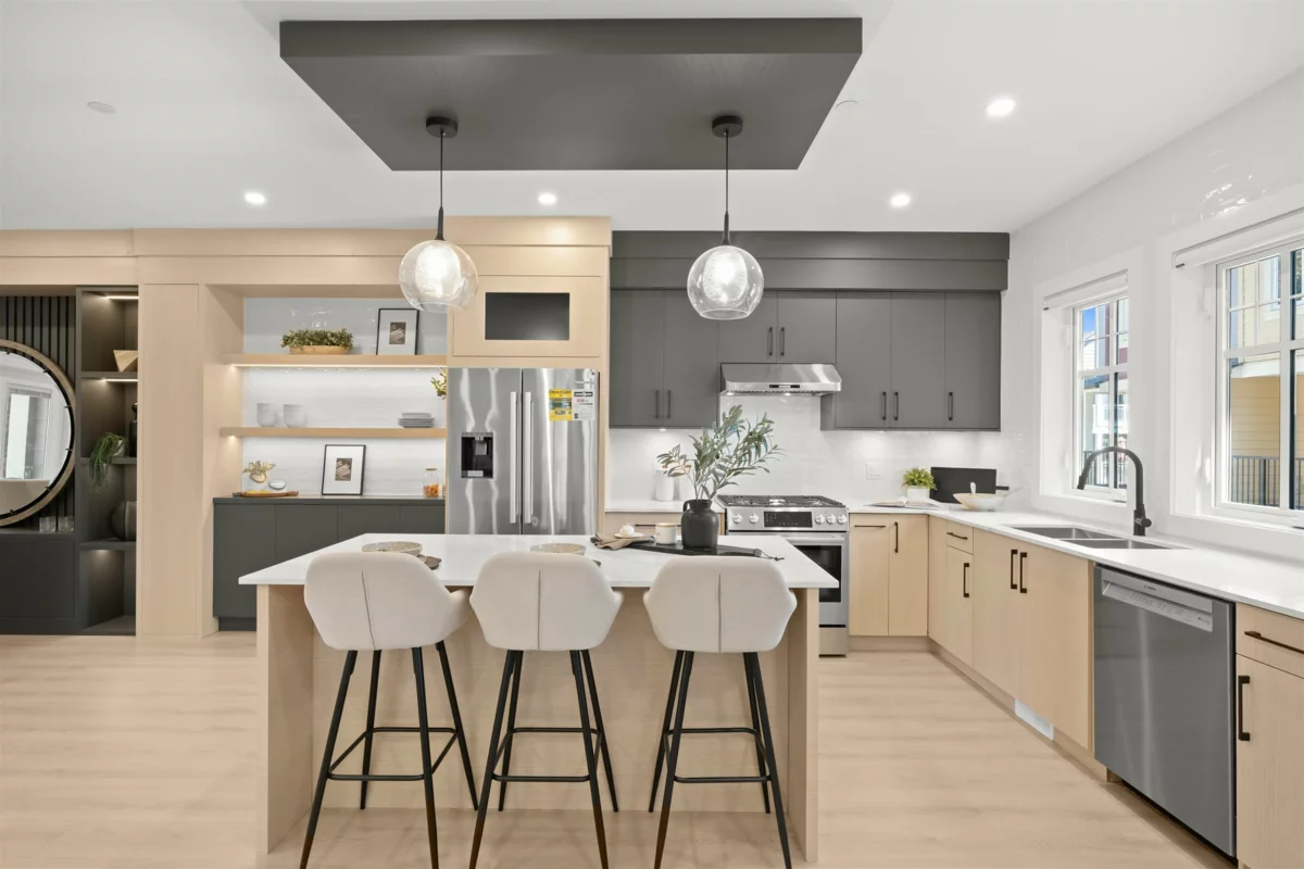 Exterior Front Photo of 5 4829 48 Avenue, Ladner, BC