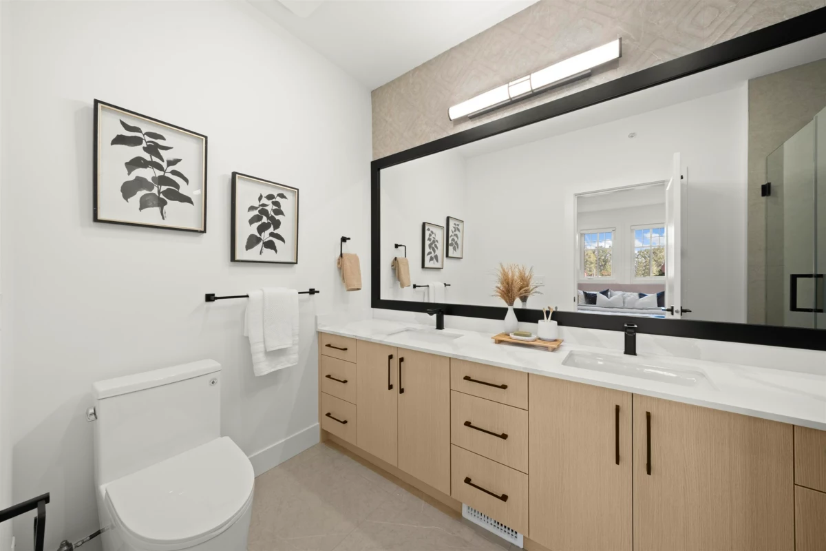 Garage Interior Photo of 5 4829 48 Avenue, Ladner, BC