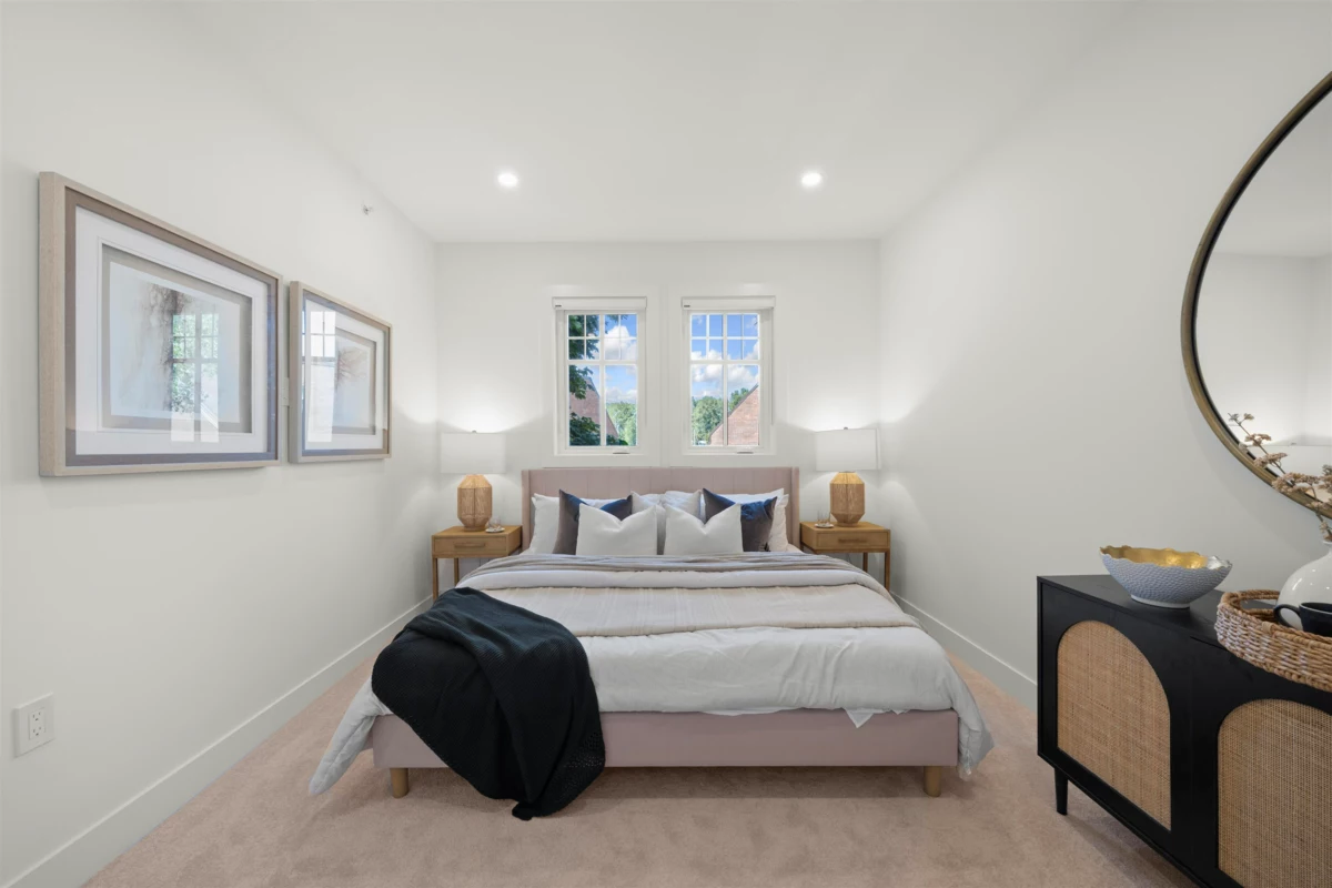 Hallway Photo of 5 4829 48 Avenue, Ladner, BC