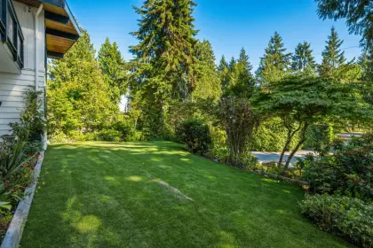 4007 Bayridge Avenue, West Vancouver, BC, West Vancouver — Single Family Residence for sale