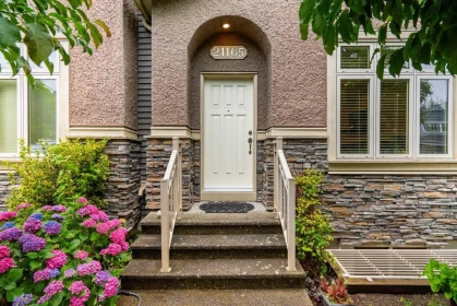 21165 77b Avenue, Langley, BC, Langley — Row House (Non-Strata) for sale
