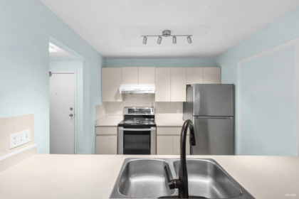 217 7480 St. Albans Road, Richmond, BC, Richmond — Apartment/Condo for sale