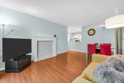 217 7480 St. Albans Road, Richmond, BC, Richmond — Apartment/Condo for sale