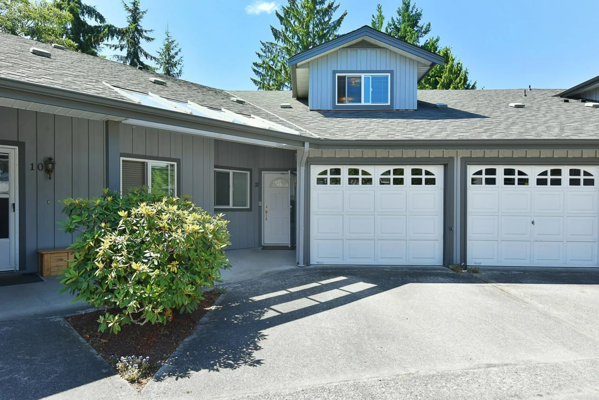 Mudroom Photo of 11 5761 Wharf Avenue, Sechelt, BC