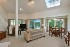 11 5761 Wharf Avenue, Sechelt, BC