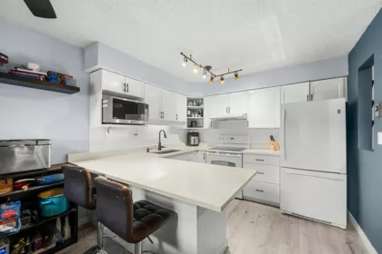 212 74 Miner Street, New Westminster, BC, New Westminster — Apartment/Condo for sale