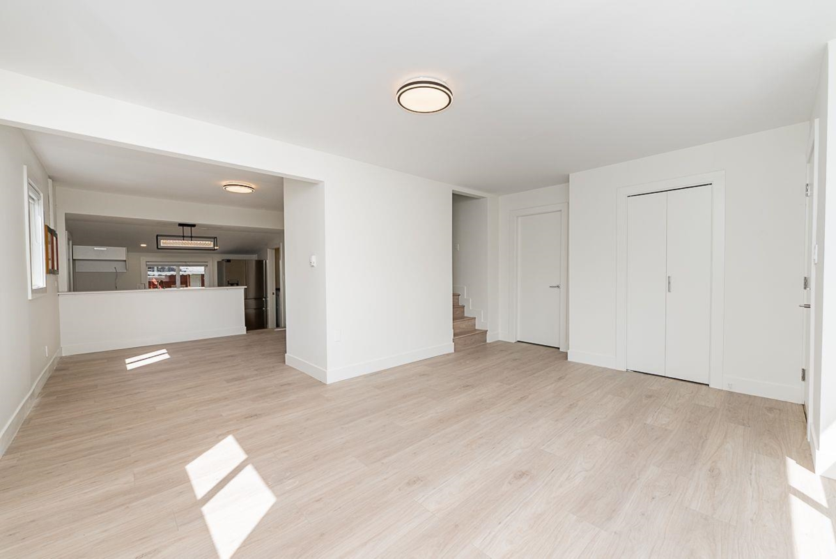 Dining Area Photo of 1747 Salisbury Avenue, Port Coquitlam, BC