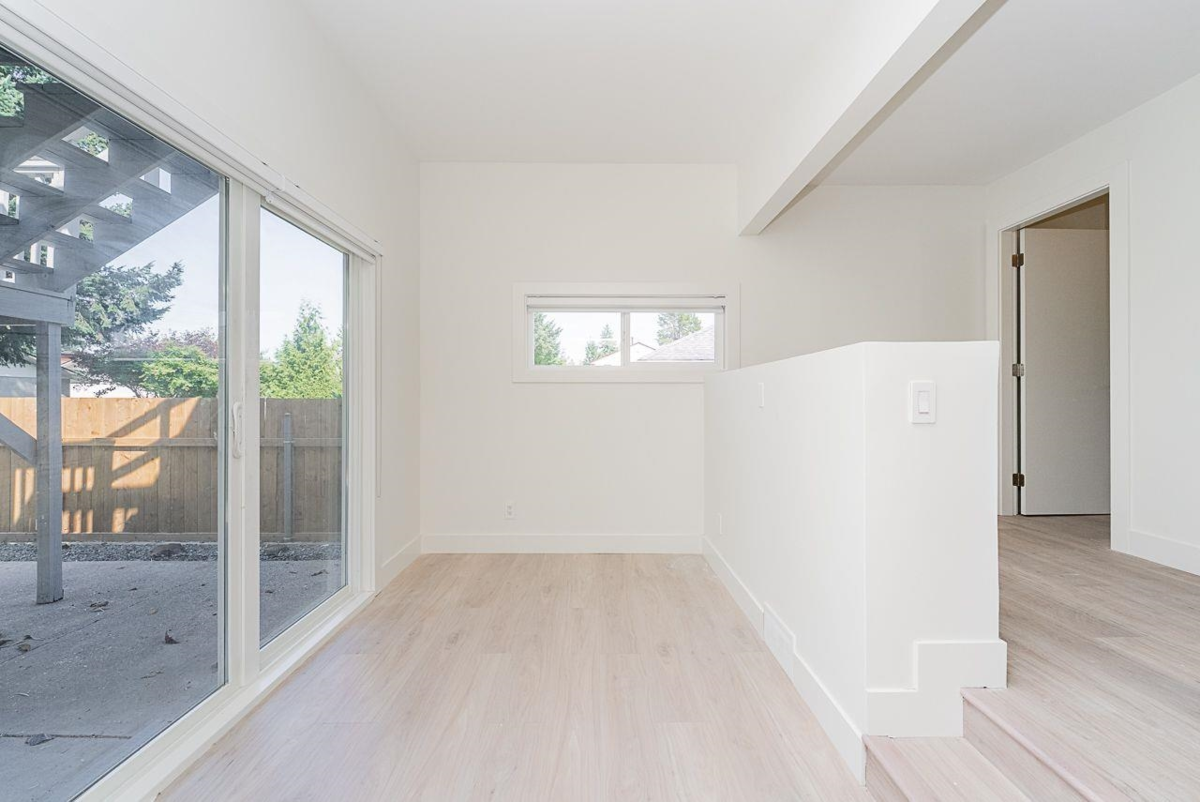 Primary Bathroom Photo of 1747 Salisbury Avenue, Port Coquitlam, BC