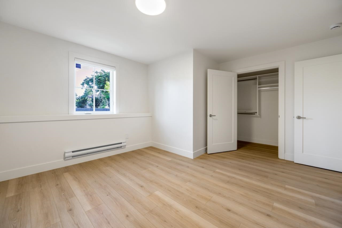 Garden / Landscaping Photo of 7379 SW Imperial Street, Burnaby, BC