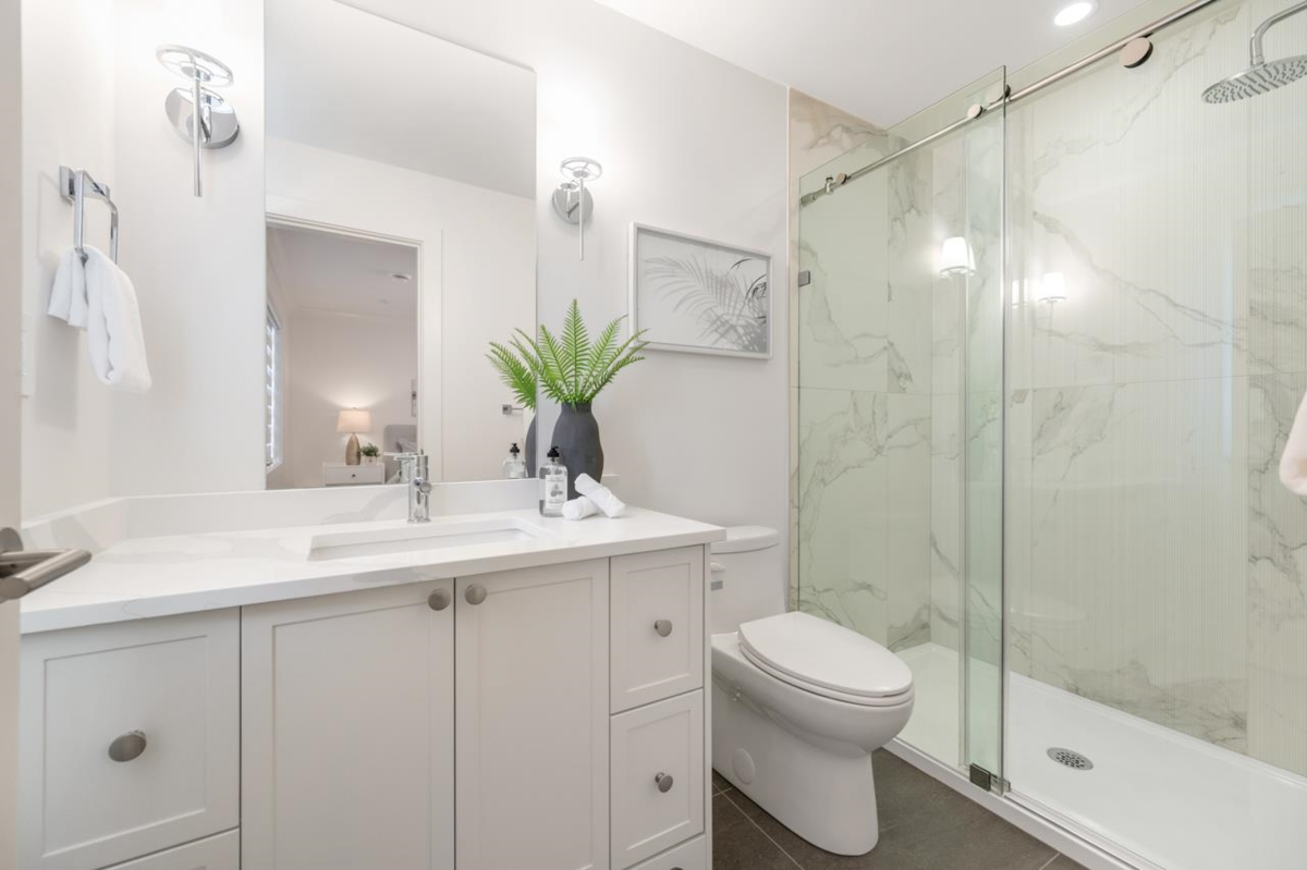 Mudroom Photo of 7379 SW Imperial Street, Burnaby, BC