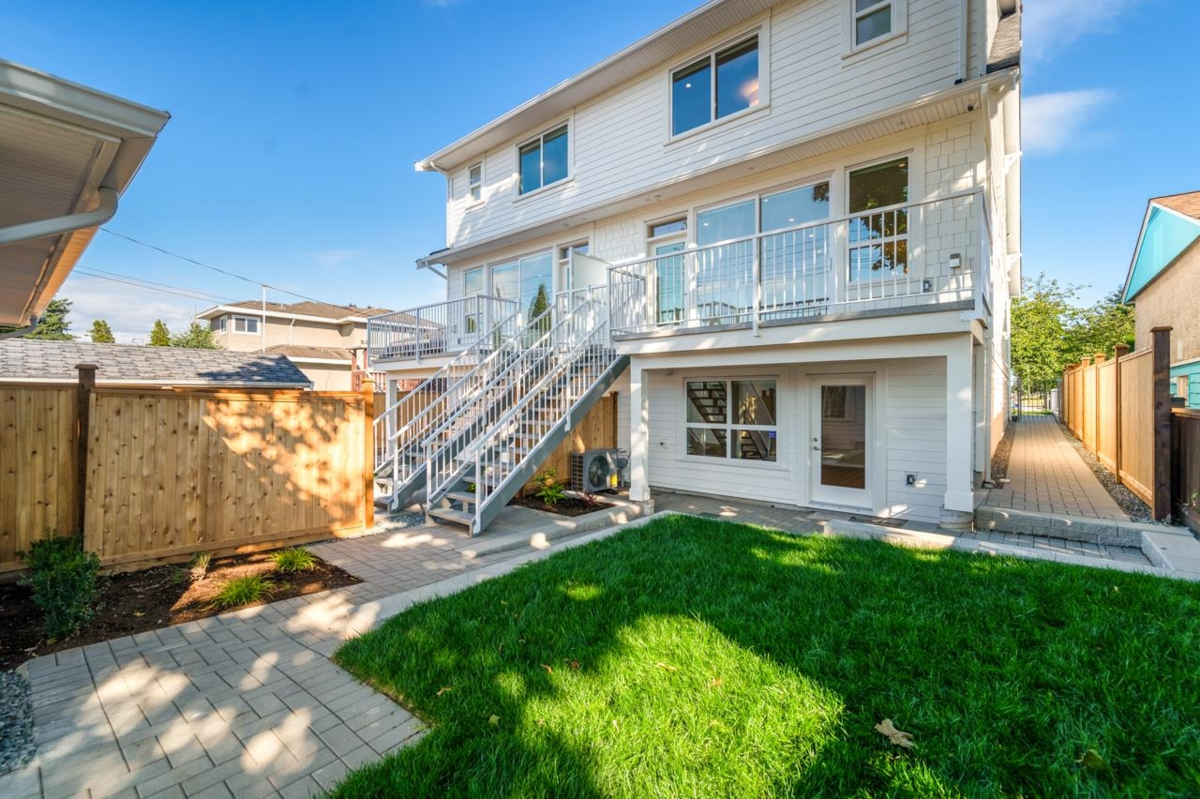 Outdoor Kitchen Photo of 7379 SW Imperial Street, Burnaby, BC