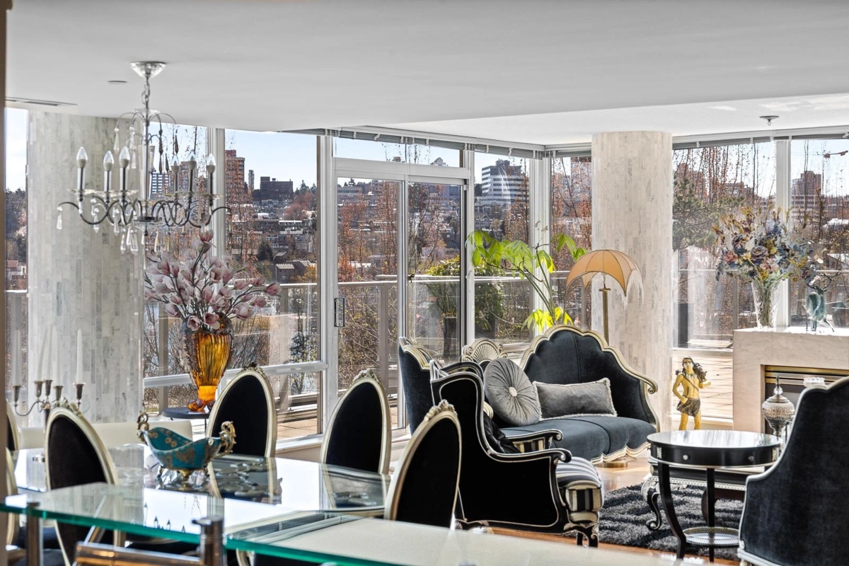 Entry Foyer Photo of 301 638 Beach Crescent, Vancouver, BC