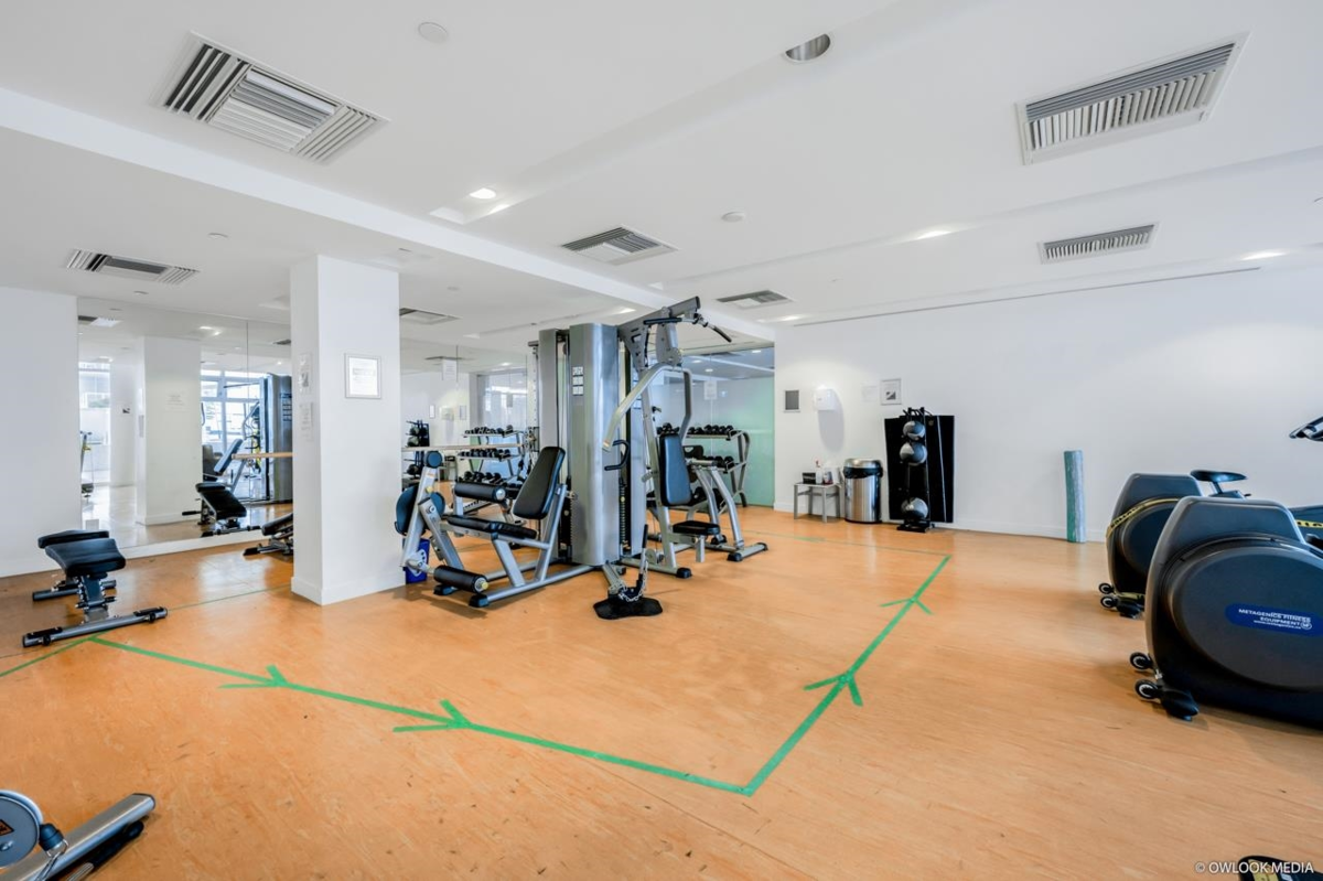 Entry Foyer Photo of 1210 2220 Kingsway, Vancouver, BC