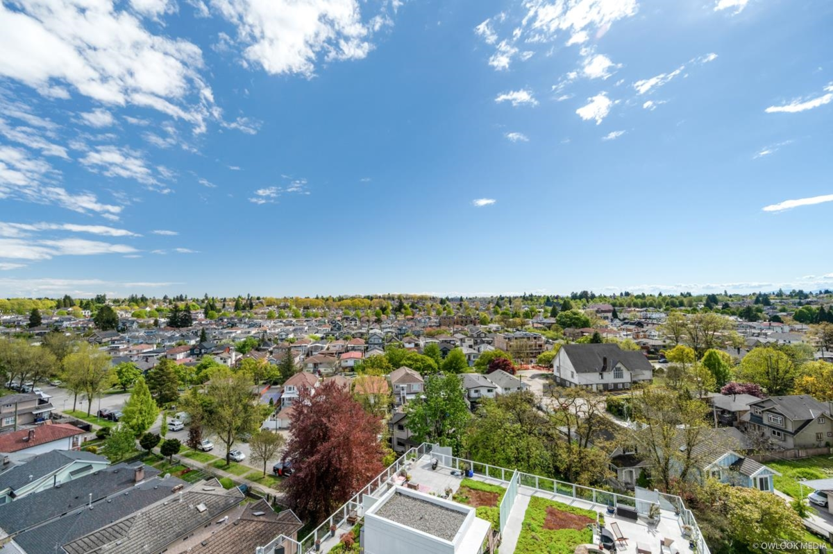 Laundry Room Photo of 1210 2220 Kingsway, Vancouver, BC