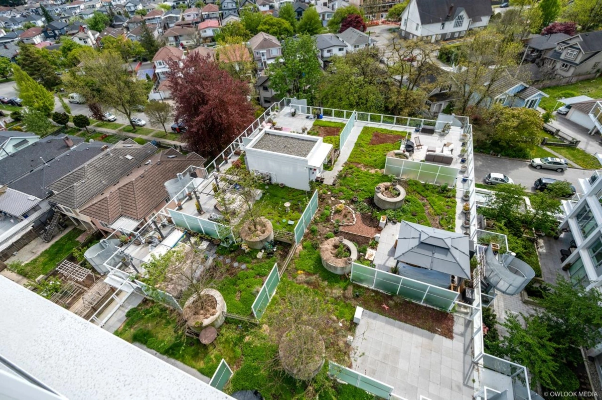 Mudroom Photo of 1210 2220 Kingsway, Vancouver, BC