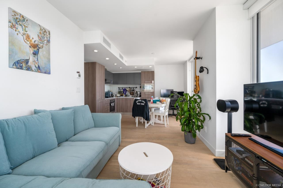 Primary Bathroom Photo of 1210 2220 Kingsway, Vancouver, BC