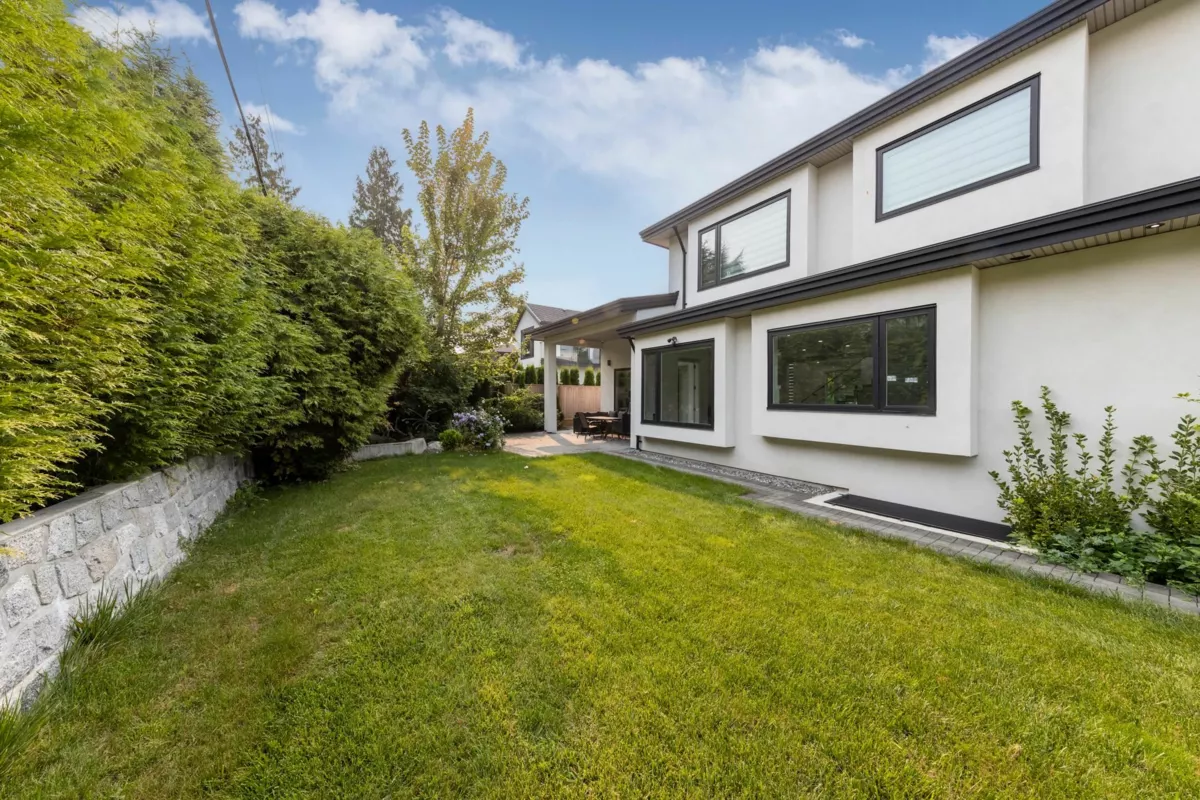 Aerial View of 3560 Highland Boulevard, North Vancouver, BC