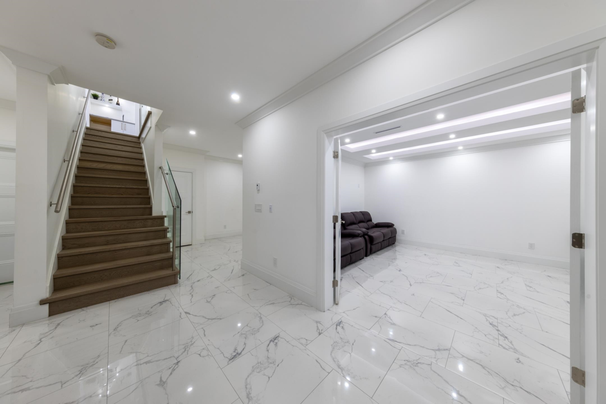 Hot Tub / Spa Photo of 3560 Highland Boulevard, North Vancouver, BC