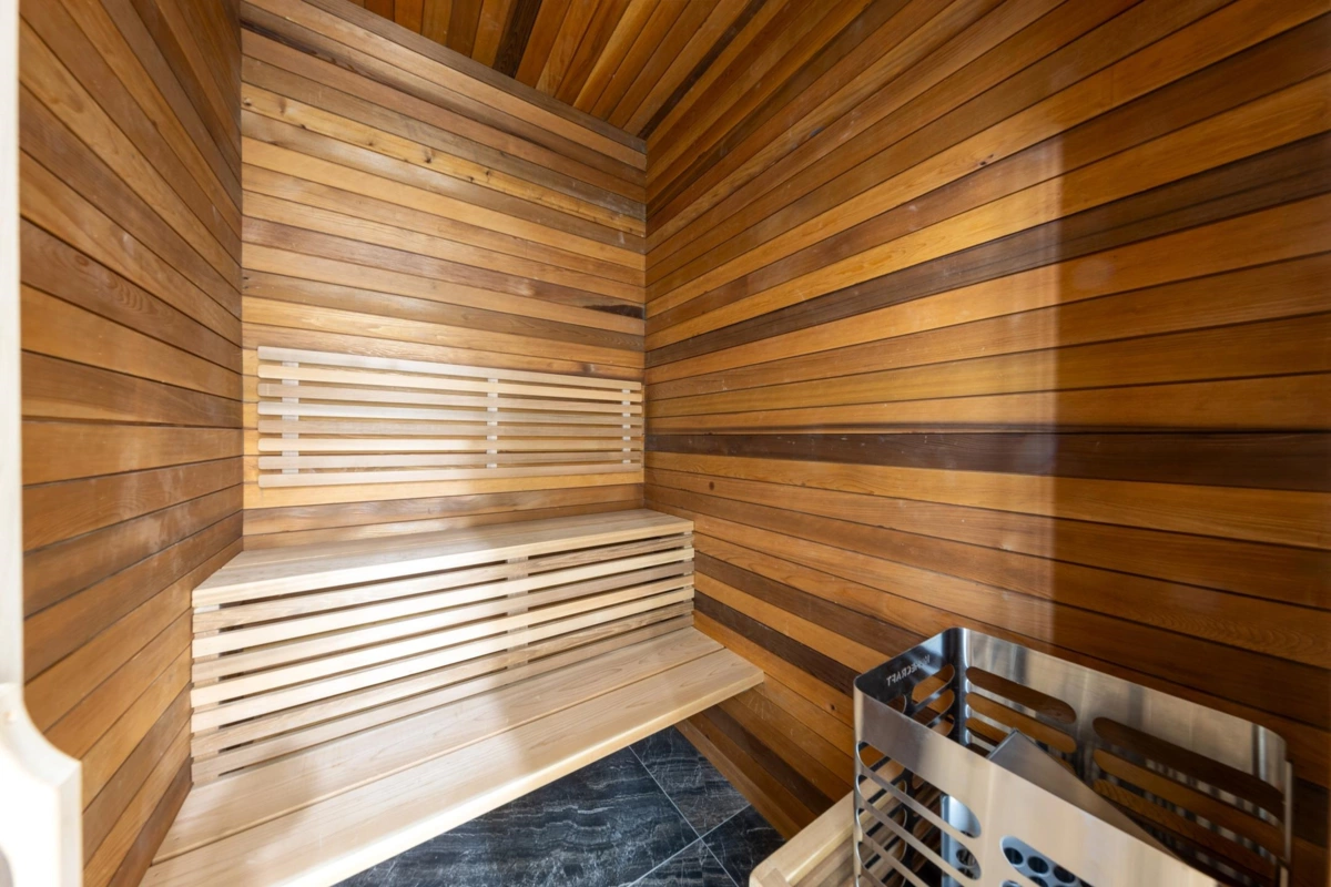 Outdoor Deck Photo of 3560 Highland Boulevard, North Vancouver, BC