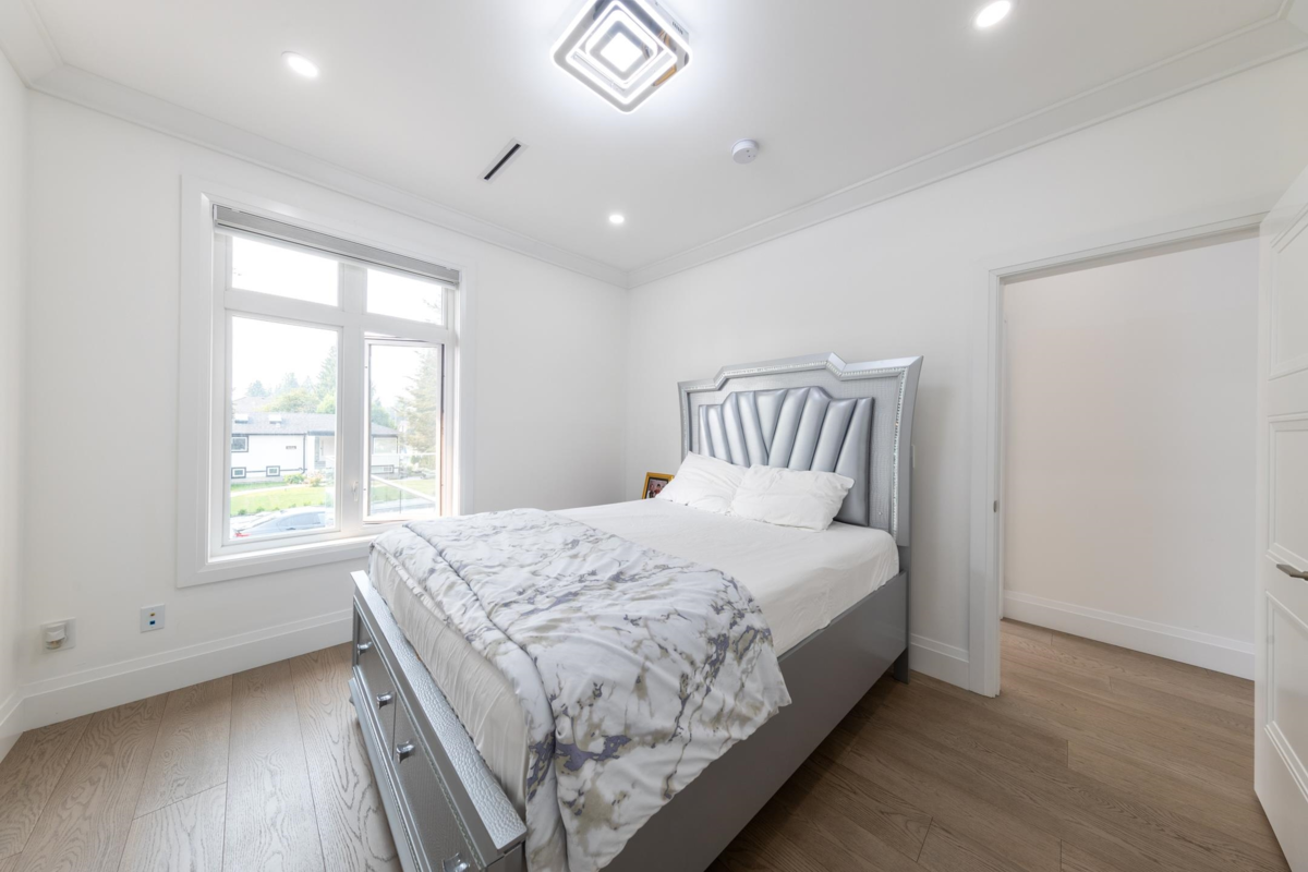 Staircase Photo of 3560 Highland Boulevard, North Vancouver, BC