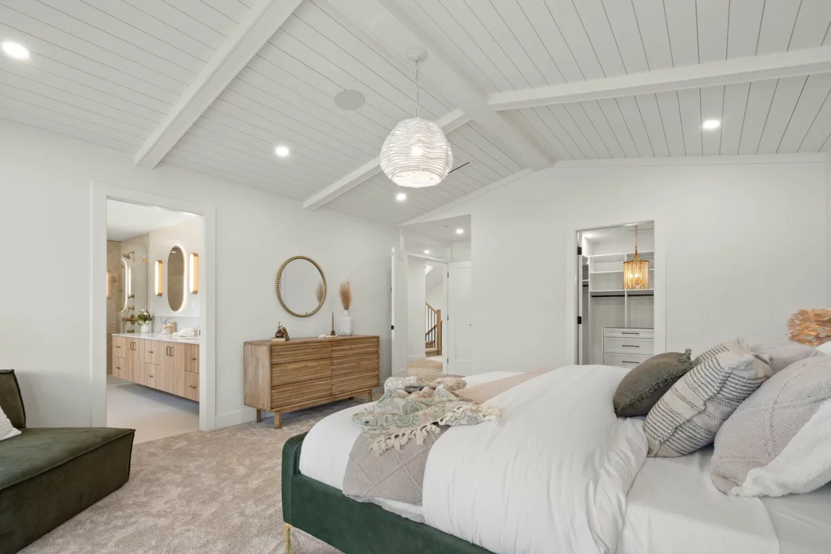 Entry Foyer Photo of 998 50b Street, Tsawwassen, BC