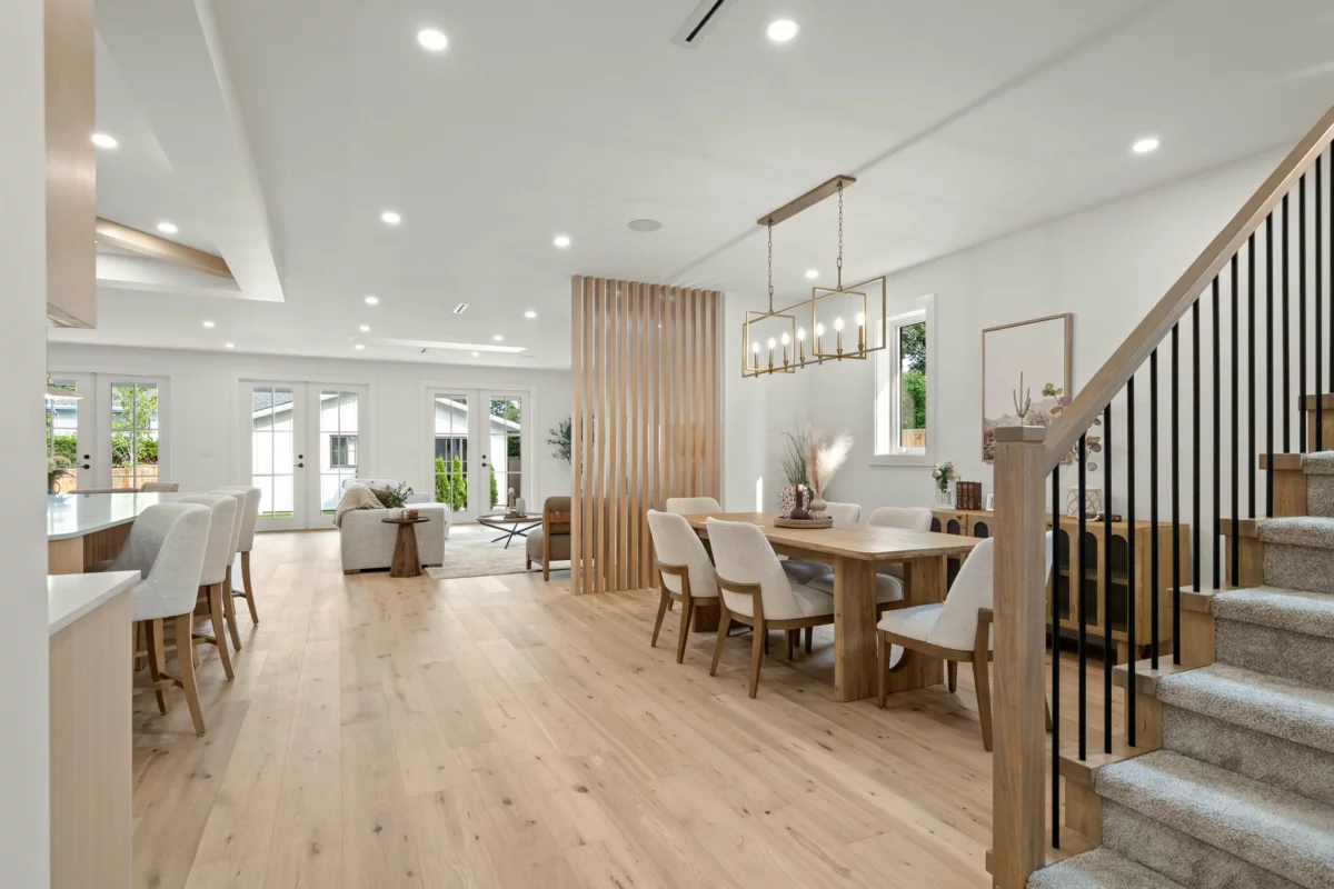 Kitchen Island Photo of 998 50b Street, Tsawwassen, BC