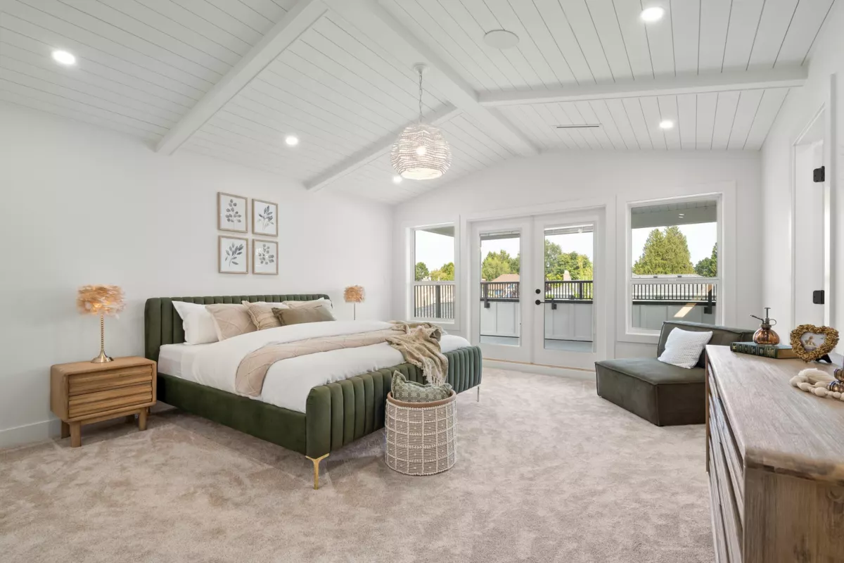 Mudroom Photo of 998 50b Street, Tsawwassen, BC