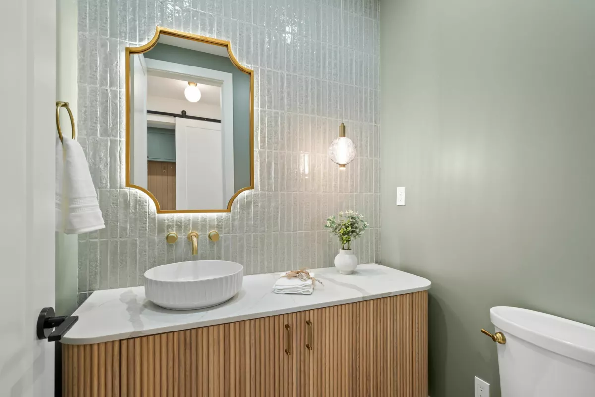 Pantry Photo of 998 50b Street, Tsawwassen, BC