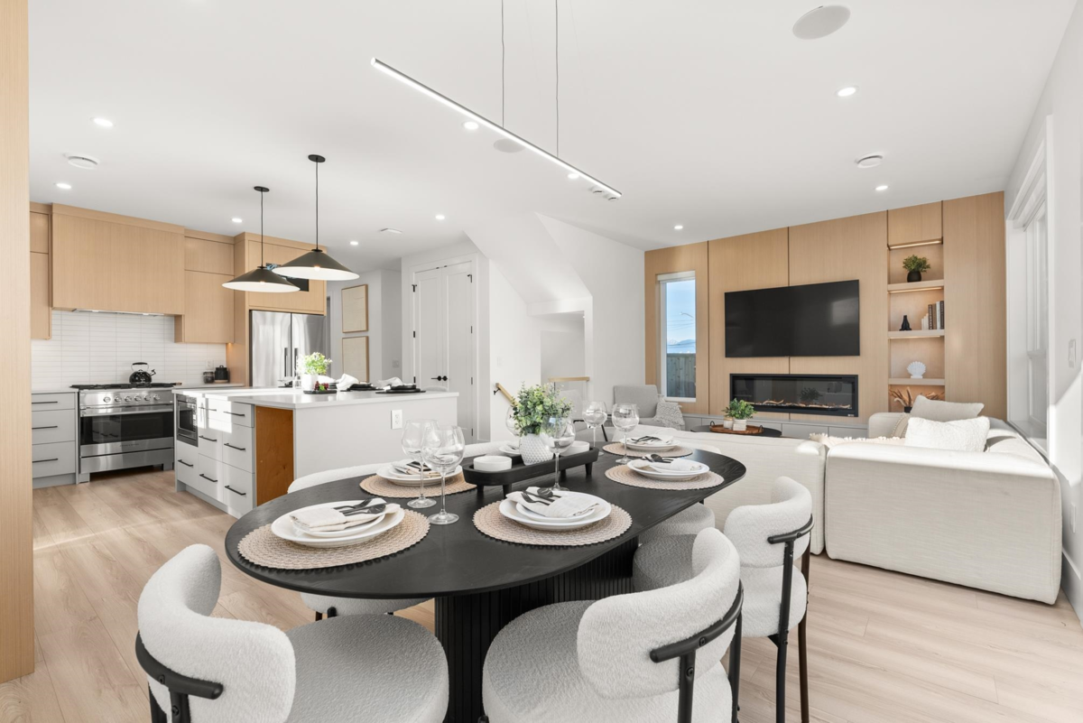 Family Room Photo of 9328 Ebor Road, Delta, BC