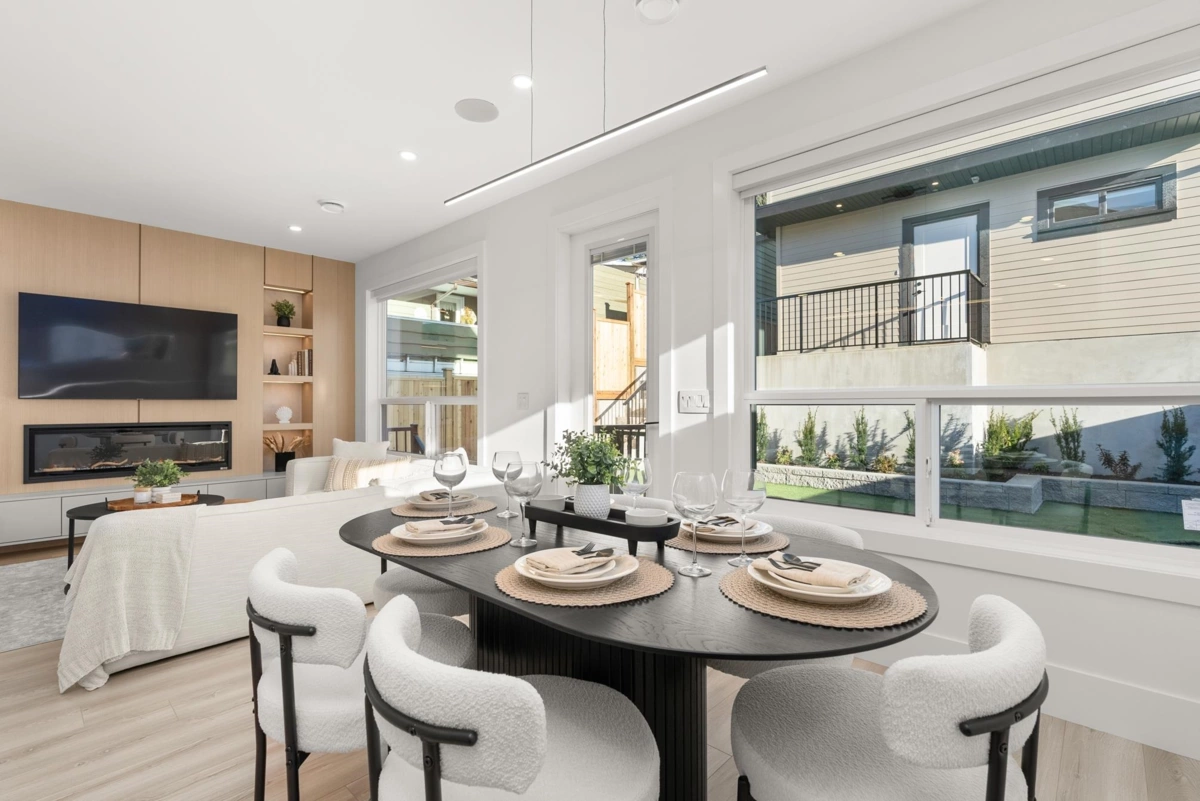 Living Room Photo of 9328 Ebor Road, Delta, BC