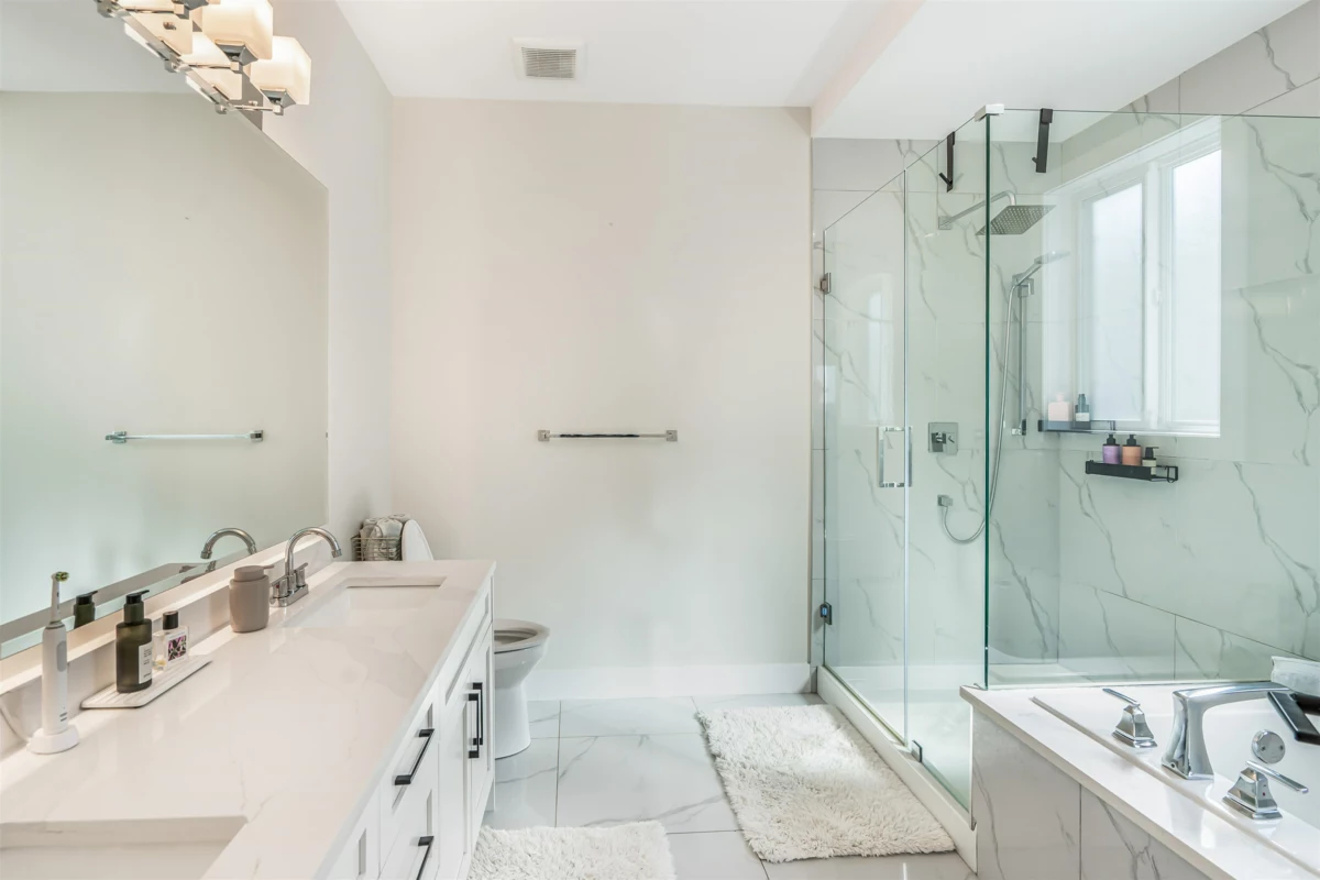 Guest Bathroom Photo of 10861 Morrisette Place, Maple Ridge, BC