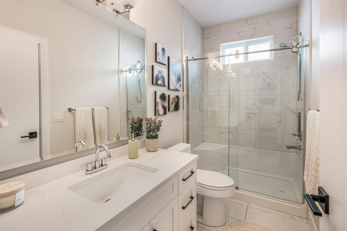 Primary Bathroom Photo of 10861 Morrisette Place, Maple Ridge, BC